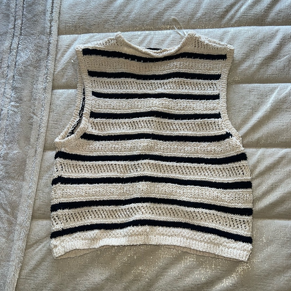 Cardigan - Picture 2 of 3